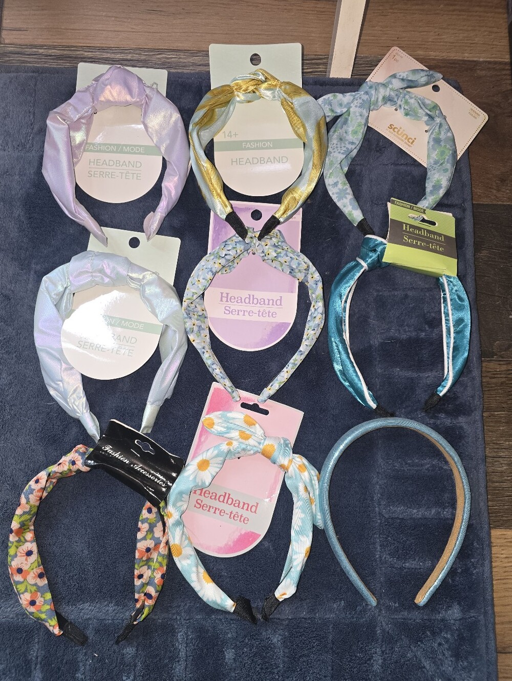 Kids Floral Daisy Headbands in Light Blue And Floral Colors Lot Of 9